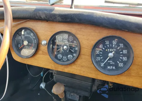 1969 Fiat 850 z USA, uszkodzony, nr VIN 002074